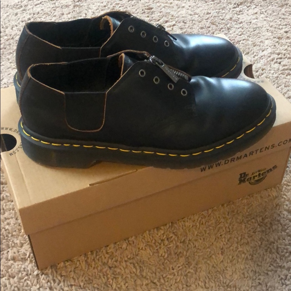 Pre owned Dr Martins unisex size 7